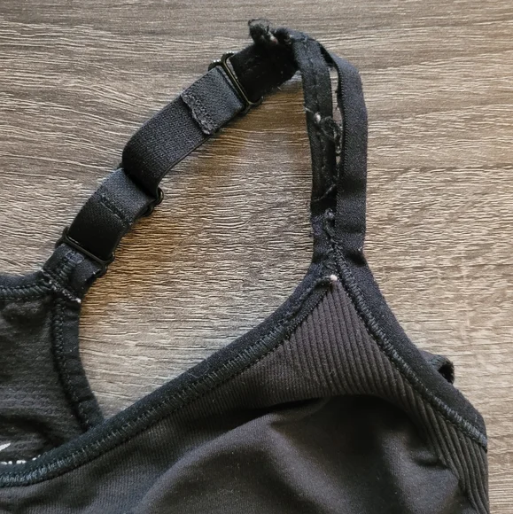 FREE Old Navy Active Sports Bra Bundle - Picture 2 of 10